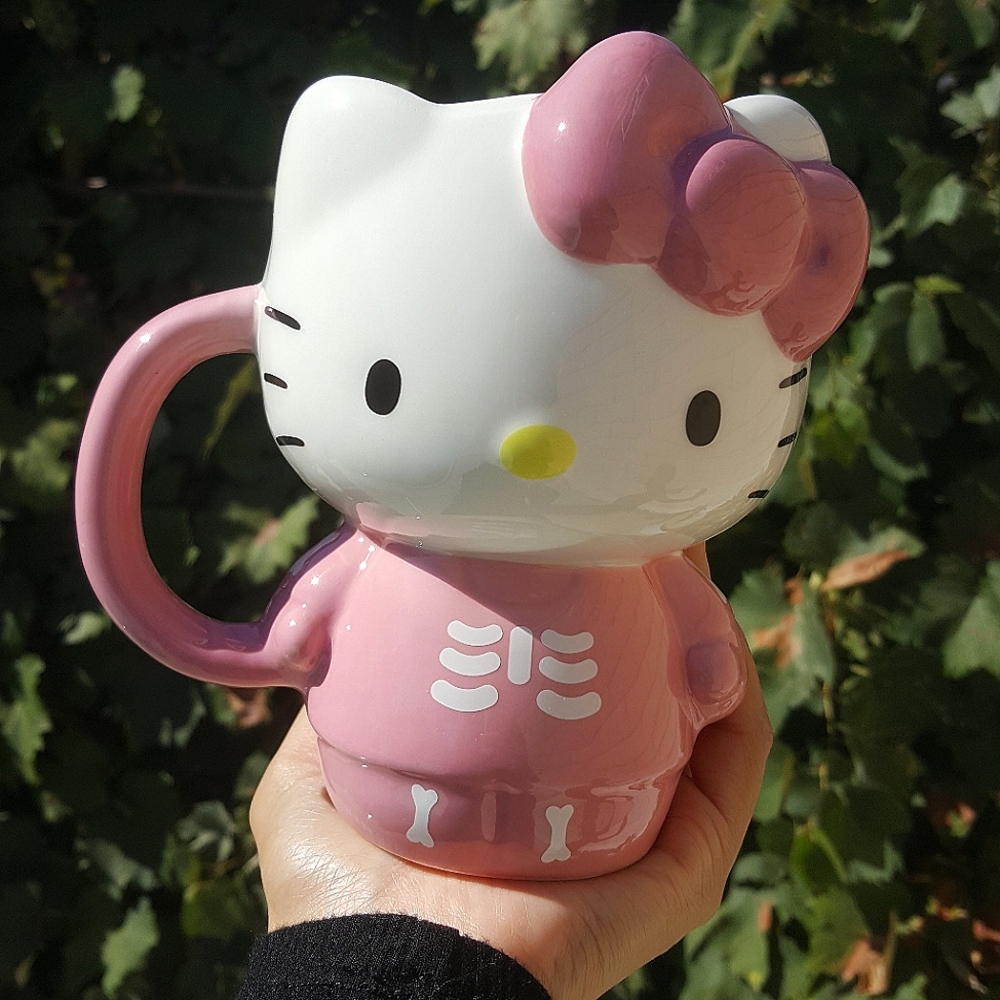 Hello Kitty | Pink Skeleton Mug 🎃💕